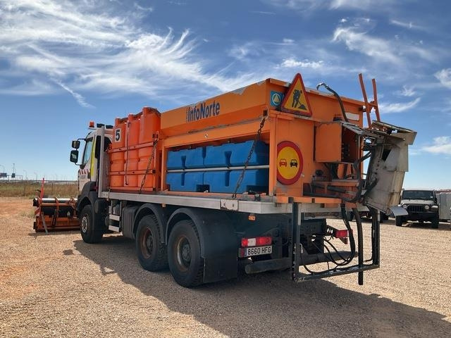 Renault Kerax 380DXI - Εκχιονιστικό μηχάνημα: φωτογραφία 2 Renault Kerax 380DXI - Εκχιονιστικό μηχάνημα: φωτογραφία 2