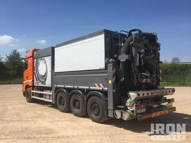 Rivard - Mercedes-Benz EXVAC - Arocs 3253 8x4 - Όχημα εκκένωσης βόθρων: φωτογραφία 4 Rivard - Mercedes-Benz EXVAC - Arocs 3253 8x4 - Όχημα εκκένωσης βόθρων: φωτογραφία 4