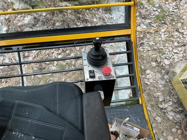 Kroll K420 - Πυργογερανός: φωτογραφία 3 Kroll K420 - Πυργογερανός: φωτογραφία 3