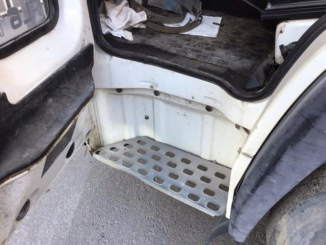 Σάρωθρο δρόμων Volvo FL611: φωτογραφία 11