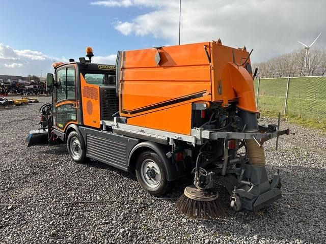 Boschung Pony P4T - Σάρωθρο δρόμων: φωτογραφία 3 Boschung Pony P4T - Σάρωθρο δρόμων: φωτογραφία 3