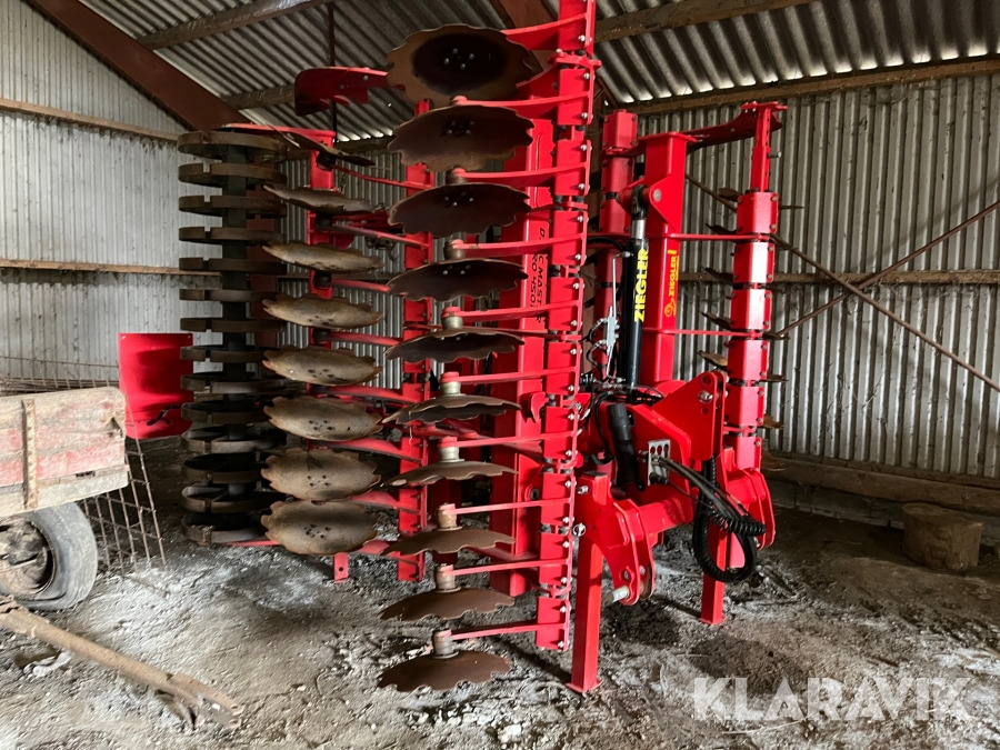 Tallerkenharve Ziegler ZC Disc Master Pro 4501 - Δισκοσβάρνα: φωτογραφία 2 Tallerkenharve Ziegler ZC Disc Master Pro 4501 - Δισκοσβάρνα: φωτογραφία 2