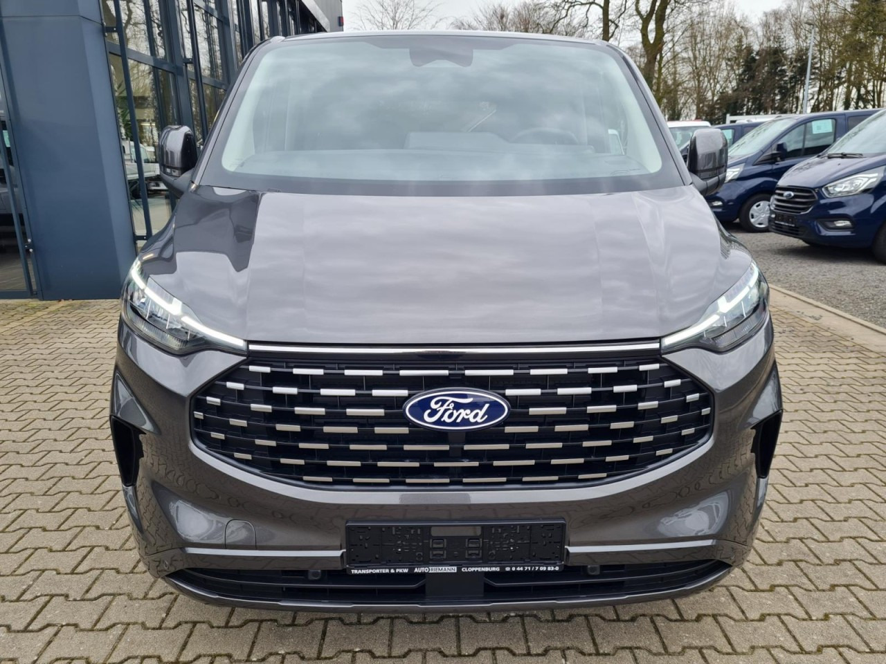 Ford Tourneo Custom 320 L1 AG Titanium X AHK LED NAVI 2X SCHIEBE - Επιβατικό βαν: φωτογραφία 2 Ford Tourneo Custom 320 L1 AG Titanium X AHK LED NAVI 2X SCHIEBE - Επιβατικό βαν: φωτογραφία 2