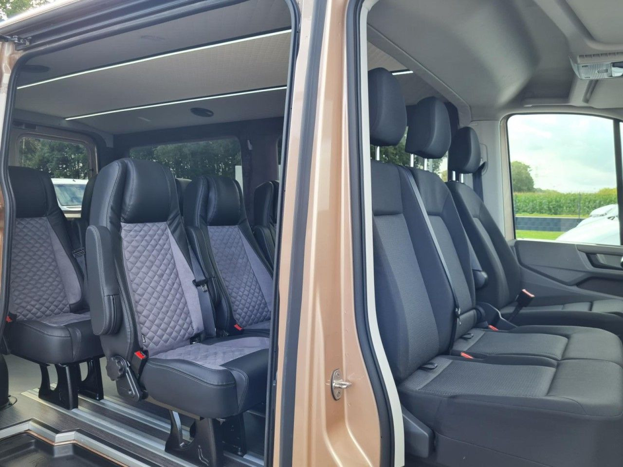 MAN TGE 3.180 TDi Kombi 9 Sitzer LED LM KAMERA Sonde - Επιβατικό βαν: φωτογραφία 4 MAN TGE 3.180 TDi Kombi 9 Sitzer LED LM KAMERA Sonde - Επιβατικό βαν: φωτογραφία 4