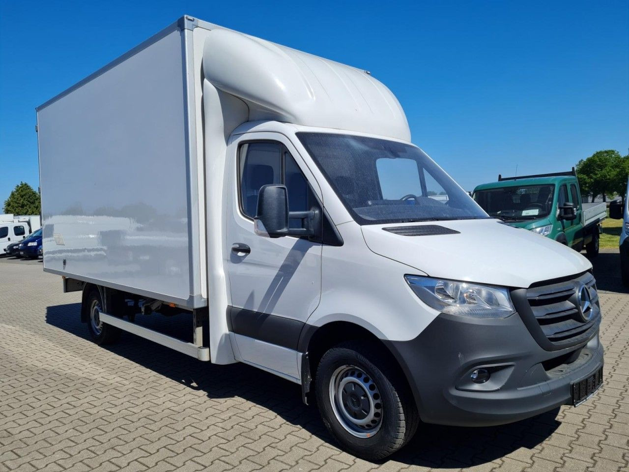 Mercedes-Benz Sprinter 315 Möbel Koffer RWD KLIMA KOMFORT TEMP - Επαγγελματικό αυτοκίνητο κόφα: φωτογραφία 3 Mercedes-Benz Sprinter 315 Möbel Koffer RWD KLIMA KOMFORT TEMP - Επαγγελματικό αυτοκίνητο κόφα: φωτογραφία 3