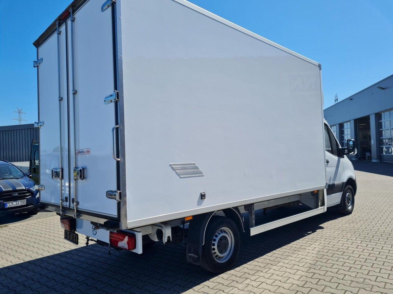 Mercedes-Benz Sprinter 315 Möbel Koffer RWD KLIMA KOMFORT TEMP - Επαγγελματικό αυτοκίνητο κόφα: φωτογραφία 4 Mercedes-Benz Sprinter 315 Möbel Koffer RWD KLIMA KOMFORT TEMP - Επαγγελματικό αυτοκίνητο κόφα: φωτογραφία 4