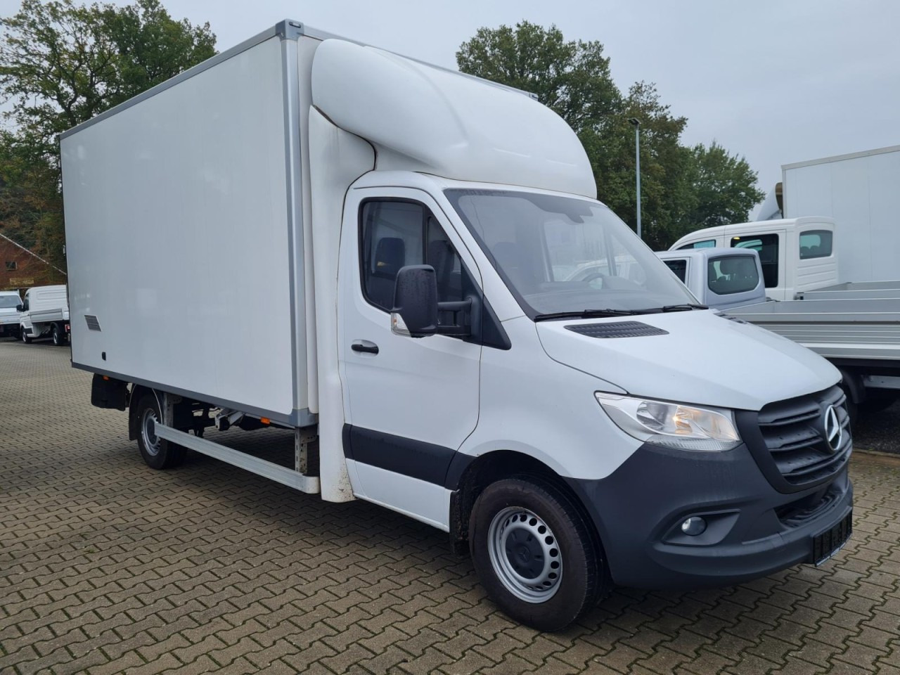 Mercedes-Benz Sprinter 315 RWD Möbel Koffer LBW KLIMA TEMPOMAT - Επαγγελματικό αυτοκίνητο κόφα: φωτογραφία 3 Mercedes-Benz Sprinter 315 RWD Möbel Koffer LBW KLIMA TEMPOMAT - Επαγγελματικό αυτοκίνητο κόφα: φωτογραφία 3