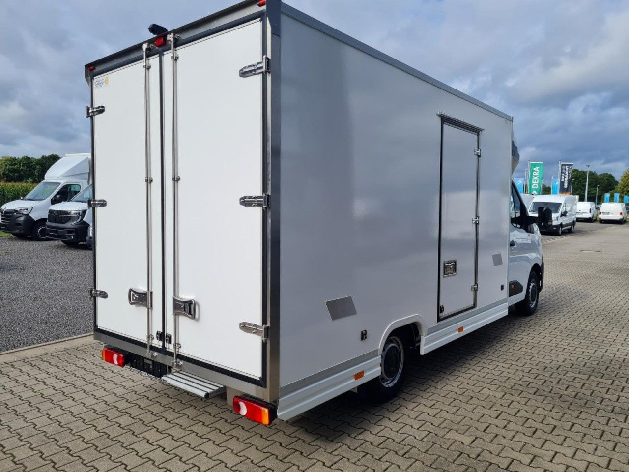 Renault Master New 35 Tiefrahmen Koffer dCi 170 - Επαγγελματικό αυτοκίνητο κόφα: φωτογραφία 4 Renault Master New 35 Tiefrahmen Koffer dCi 170 - Επαγγελματικό αυτοκίνητο κόφα: φωτογραφία 4
