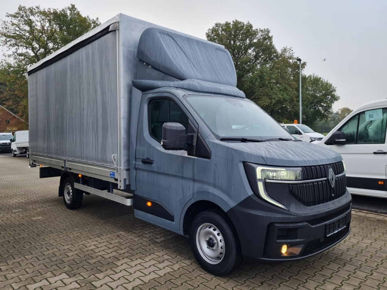 Renault Master Pritsche Schiebe Plane 10 Pal. LUFTFEDERUNG - Επαγγελματικό αυτοκίνητο με μουσαμά: φωτογραφία 4 Renault Master Pritsche Schiebe Plane 10 Pal. LUFTFEDERUNG - Επαγγελματικό αυτοκίνητο με μουσαμά: φωτογραφία 4