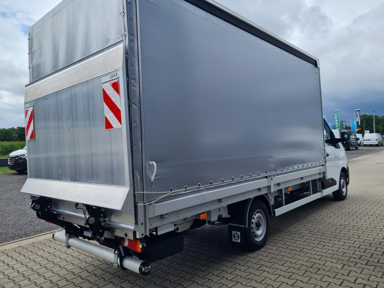 Renault Master Pritsche Schiebe Plane LBW Luftfederung - Επαγγελματικό αυτοκίνητο με μουσαμά: φωτογραφία 5 Renault Master Pritsche Schiebe Plane LBW Luftfederung - Επαγγελματικό αυτοκίνητο με μουσαμά: φωτογραφία 5