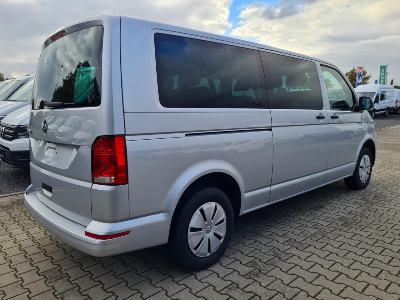 VW Volkswagen T6.1 Caravelle TDI lang 9 Sitzer 2 Schiebetüren Trendl. - Μικρό λεωφορείο, Επιβατικό βαν: φωτογραφία 4 VW Volkswagen T6.1 Caravelle TDI lang 9 Sitzer 2 Schiebetüren Trendl. - Μικρό λεωφορείο, Επιβατικό βαν: φωτογραφία 4