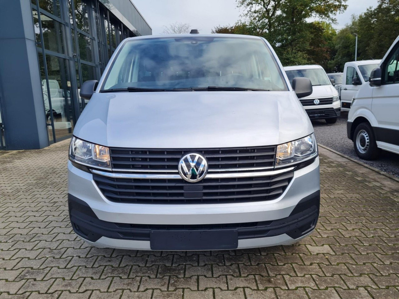 VW Volkswagen T6.1 Caravelle TDI lang 9 Sitzer 2 Schiebetüren Trendl. - Μικρό λεωφορείο, Επιβατικό βαν: φωτογραφία 2 VW Volkswagen T6.1 Caravelle TDI lang 9 Sitzer 2 Schiebetüren Trendl. - Μικρό λεωφορείο, Επιβατικό βαν: φωτογραφία 2