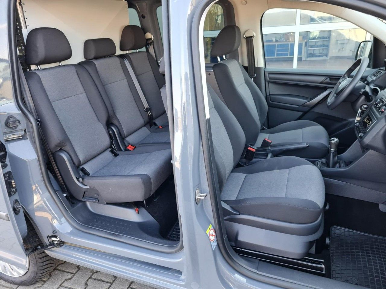 Volkswagen Caddy 4Motion TDi Kombi 5-Sitze TEMPO STHZ REGAL - Αυτοκίνητο: φωτογραφία 4 Volkswagen Caddy 4Motion TDi Kombi 5-Sitze TEMPO STHZ REGAL - Αυτοκίνητο: φωτογραφία 4