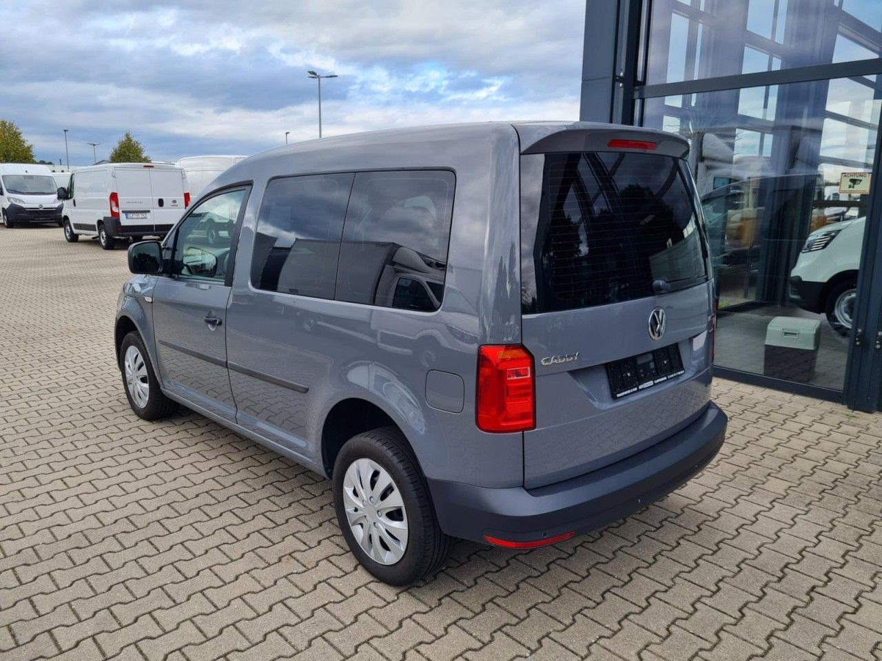 Volkswagen Caddy Kombi 4Motion TDi 5-Sitze KLIMA STHZ TEMPO - Επιβατικό βαν: φωτογραφία 5 Volkswagen Caddy Kombi 4Motion TDi 5-Sitze KLIMA STHZ TEMPO - Επιβατικό βαν: φωτογραφία 5