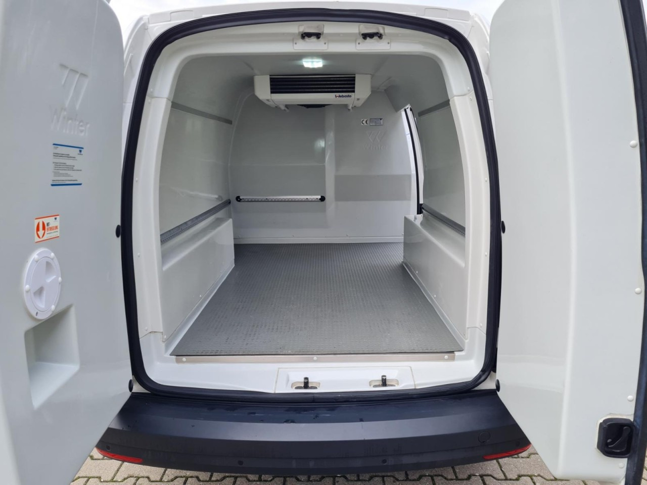 Volkswagen Caddy Kühlkasten Maxi TDI AG Stand-/Fahrkühlung - Επαγγελματικό αυτοκίνητο ψυγείο: φωτογραφία 5 Volkswagen Caddy Kühlkasten Maxi TDI AG Stand-/Fahrkühlung - Επαγγελματικό αυτοκίνητο ψυγείο: φωτογραφία 5