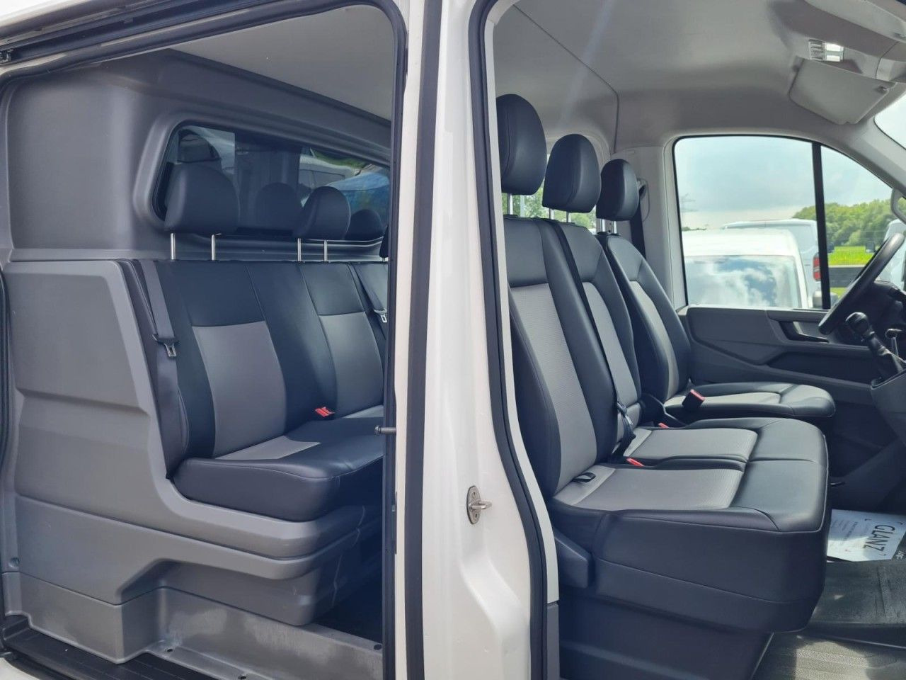 Volkswagen Crafter 35 Kasten Plus Doka mixto TDI L2H2 AHK - Βαν, Διπλοκάμπινο ελαφρύ επαγγελματικό: φωτογραφία 4 Volkswagen Crafter 35 Kasten Plus Doka mixto TDI L2H2 AHK - Βαν, Διπλοκάμπινο ελαφρύ επαγγελματικό: φωτογραφία 4