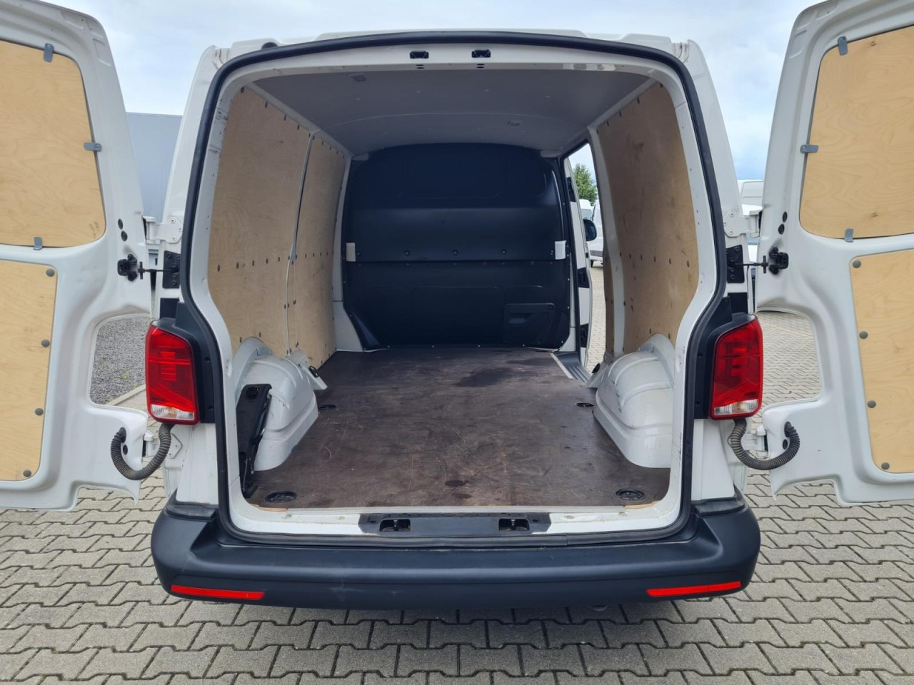 Μικρό βαν Volkswagen T6.1 Kasten lang Flügeltüren KLIMA KOMFORT TEMPOMAT: φωτογραφία 7 Μικρό βαν Volkswagen T6.1 Kasten lang Flügeltüren KLIMA KOMFORT TEMPOMAT: φωτογραφία 7