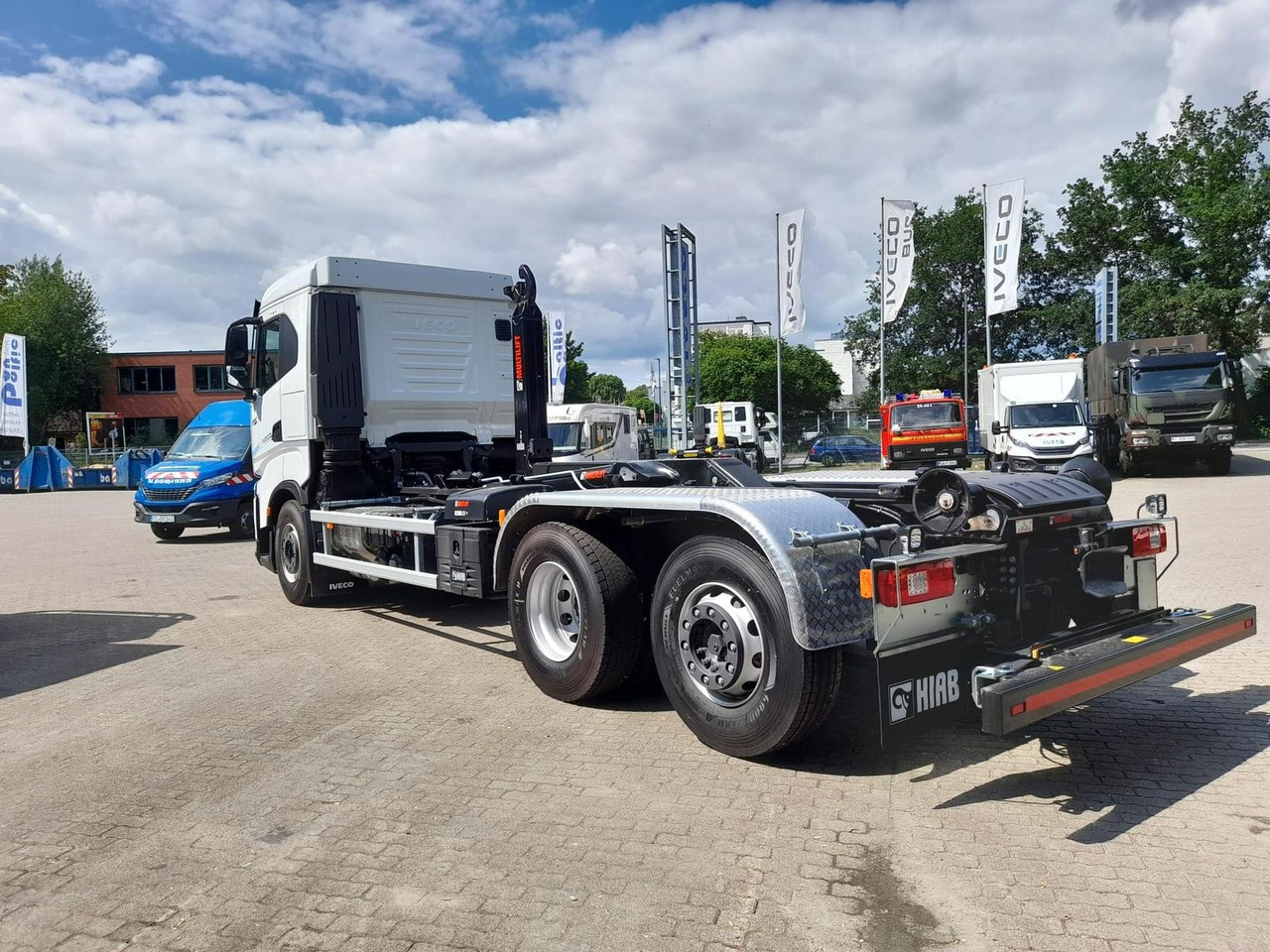 Iveco AD280X46Y/PS ON HIAB 490PS Lenk-Lift - Φορτηγό ανατρεπόμενο: φωτογραφία 4 Iveco AD280X46Y/PS ON HIAB 490PS Lenk-Lift - Φορτηγό ανατρεπόμενο: φωτογραφία 4