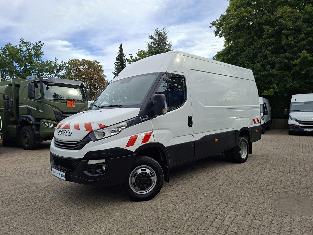Iveco Daily 50C18HA8 V AHK, RADIO, KLIMA, 132 kW (1... - Μικρό φορτηγό με καρότσα: φωτογραφία 1 Iveco Daily 50C18HA8 V AHK, RADIO, KLIMA, 132 kW (1... - Μικρό φορτηγό με καρότσα: φωτογραφία 1