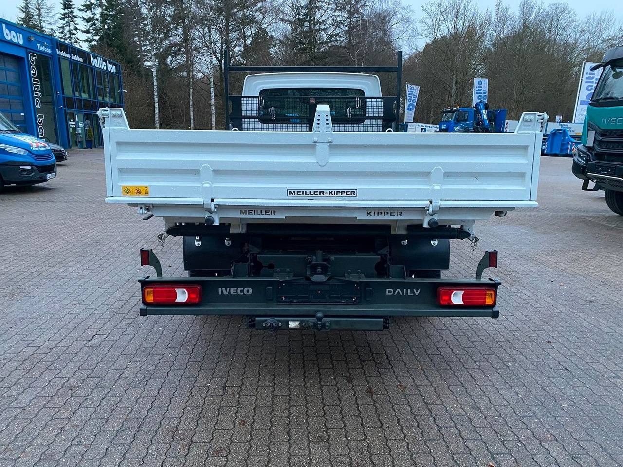 Iveco Daily 70C18H Meiler Dreiseitenkipper*AHK*RADI... - Όχημα με ανατρεπομενη καροτσα: φωτογραφία 4 Iveco Daily 70C18H Meiler Dreiseitenkipper*AHK*RADI... - Όχημα με ανατρεπομενη καροτσα: φωτογραφία 4
