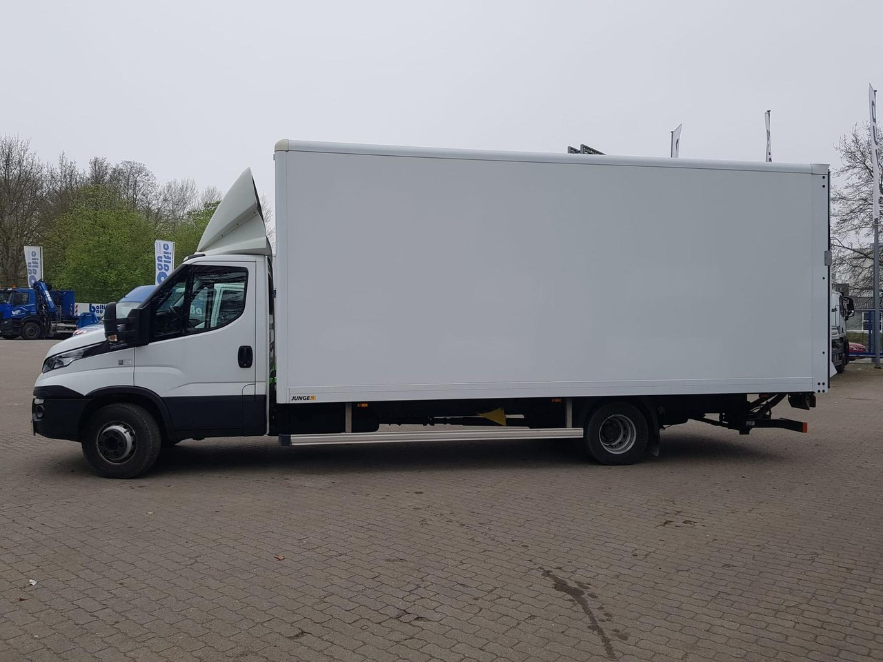 Iveco Daily 70C18HA8/P Koffer, Luftfederung, Kamera - Επαγγελματικό αυτοκίνητο κόφα: φωτογραφία 3 Iveco Daily 70C18HA8/P Koffer, Luftfederung, Kamera - Επαγγελματικό αυτοκίνητο κόφα: φωτογραφία 3