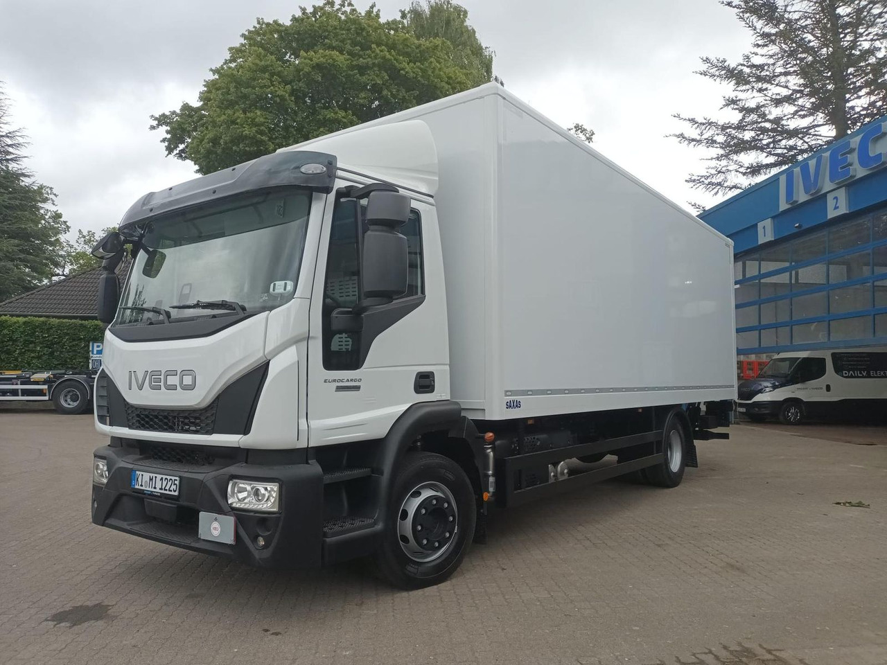 Iveco ML120E25/P KOFFER LBW 1,5t SAXAS AHK 185 kW (... - Φορτηγό μουσαμάς: φωτογραφία 1 Iveco ML120E25/P KOFFER LBW 1,5t SAXAS AHK 185 kW (... - Φορτηγό μουσαμάς: φωτογραφία 1