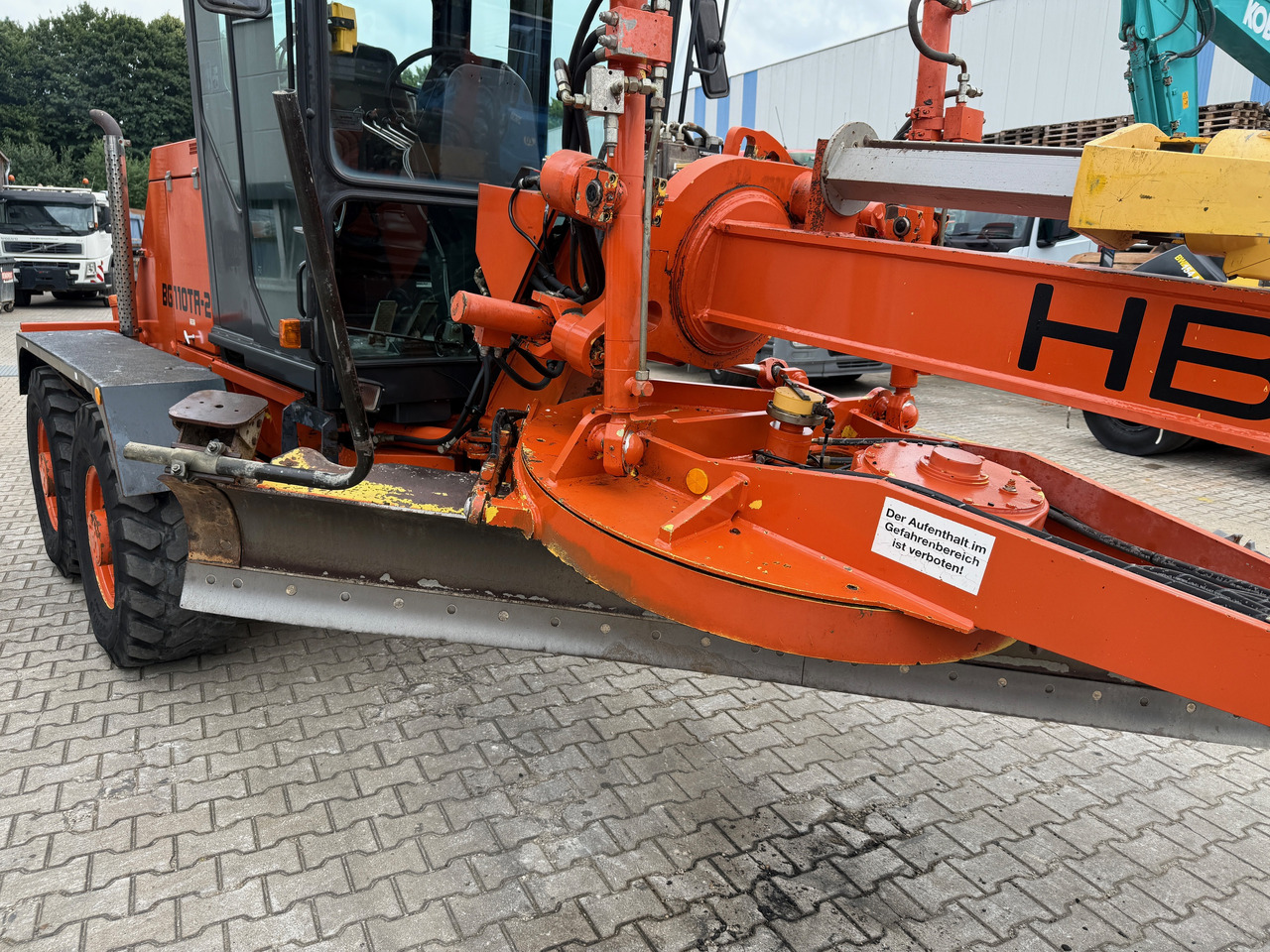 Τηλεσκοπικός μπροστινός φορτωτής HBM Nobas BG110 TA 2 Grader mit Heckaufreißer GPS: φωτογραφία 14