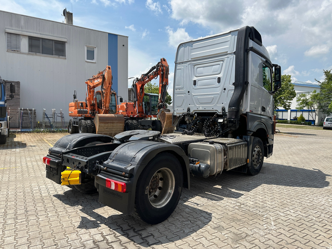 Mercedes-Benz 1845 Arocs SZM Kipphydraulik Mischerantrieb - Τράκτορας: φωτογραφία 4 Mercedes-Benz 1845 Arocs SZM Kipphydraulik Mischerantrieb - Τράκτορας: φωτογραφία 4