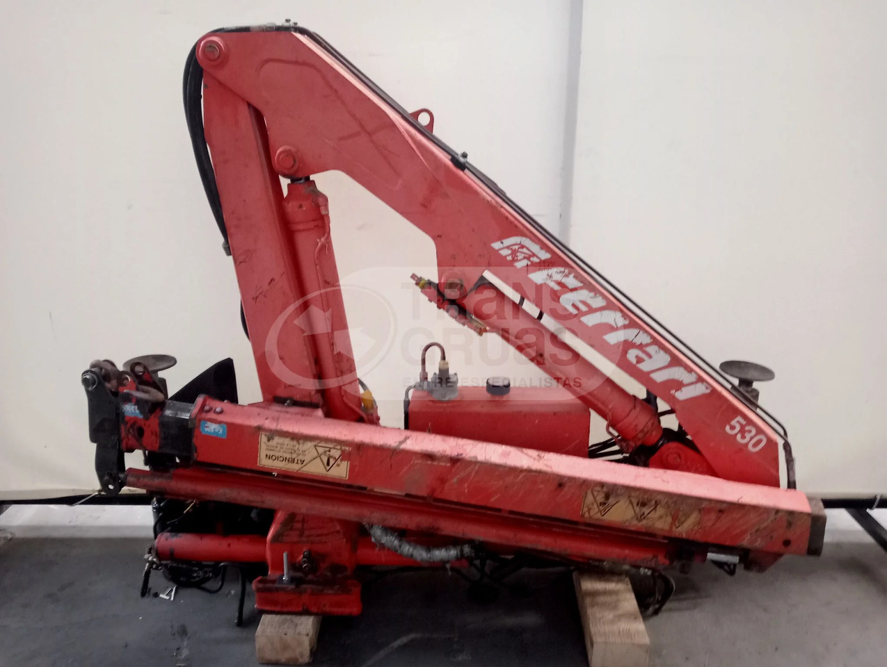 Grúa hidráulica Ferrari F530 - Γερανός παπαγάλος: φωτογραφία 1 Grúa hidráulica Ferrari F530 - Γερανός παπαγάλος: φωτογραφία 1
