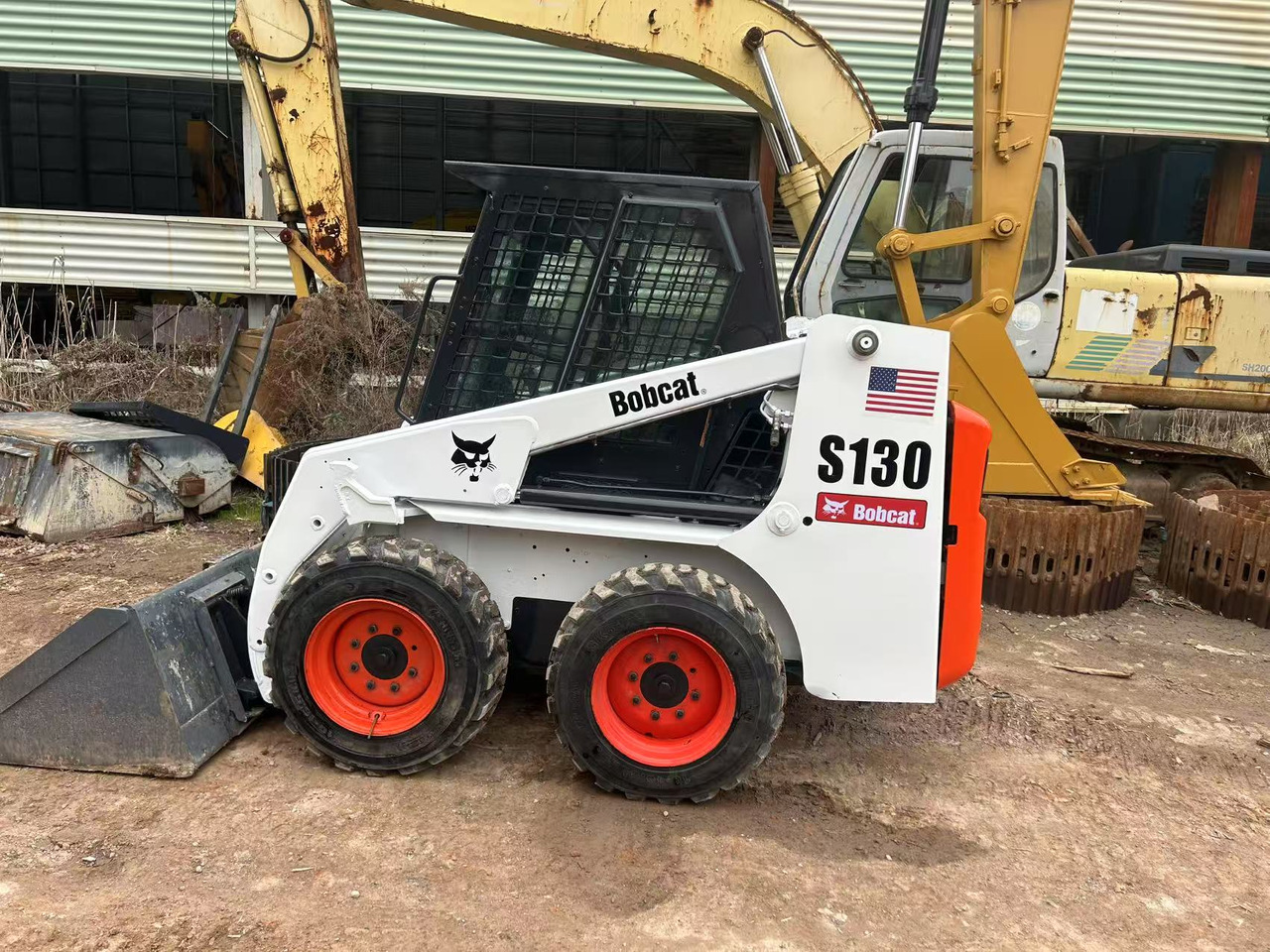 Bobcat S130 - Φορτωτής πλάγιας ολίσθησης: φωτογραφία 1 Bobcat S130 - Φορτωτής πλάγιας ολίσθησης: φωτογραφία 1
