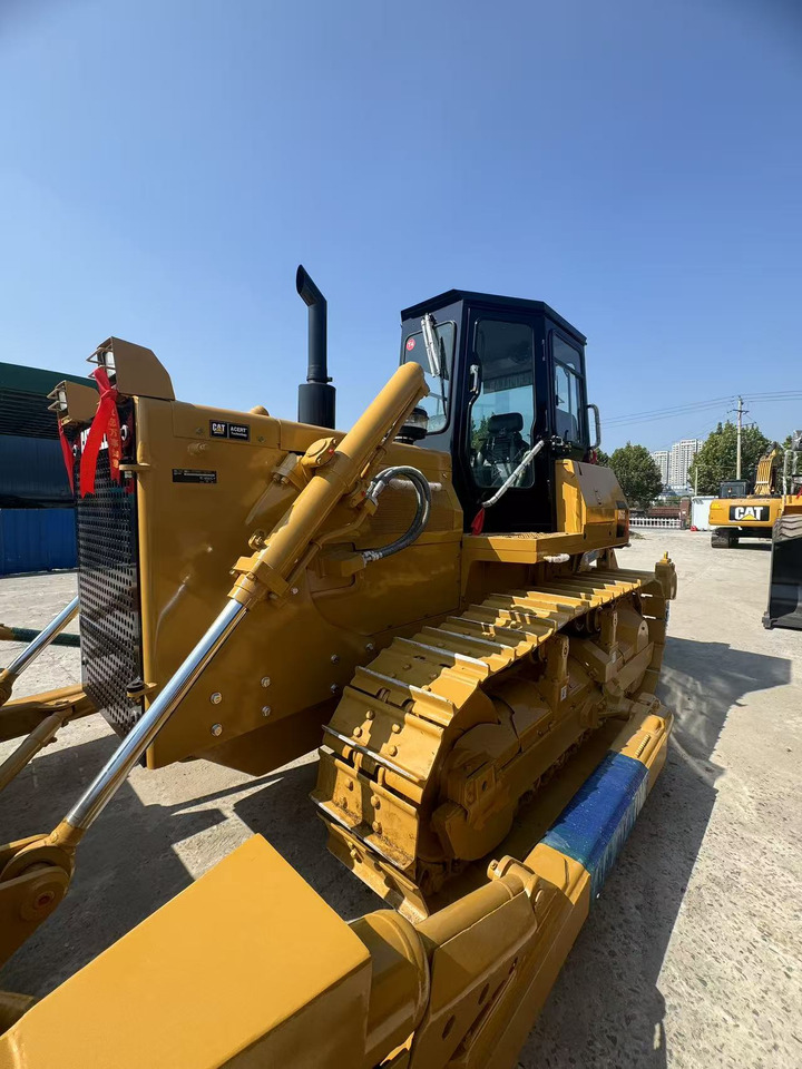 CAT D6G - Μπουλντόζα: φωτογραφία 3 CAT D6G - Μπουλντόζα: φωτογραφία 3