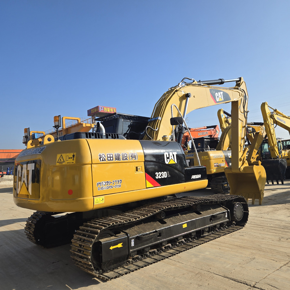 CATERPILLAR 323D L - Εκσκαφέας: φωτογραφία 3 CATERPILLAR 323D L - Εκσκαφέας: φωτογραφία 3