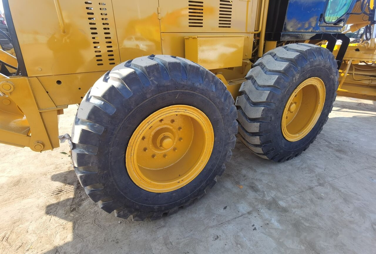 Caterpillar 140H - Γκρέιντερ: φωτογραφία 3 Caterpillar 140H - Γκρέιντερ: φωτογραφία 3