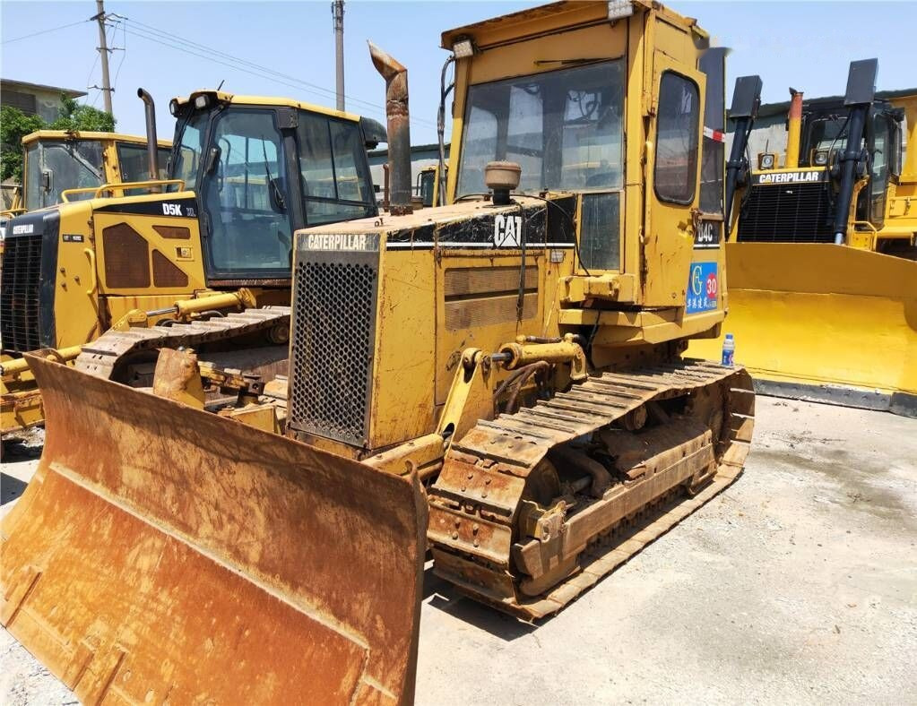Caterpillar D 4 C - Μπουλντόζα: φωτογραφία 1 Caterpillar D 4 C - Μπουλντόζα: φωτογραφία 1
