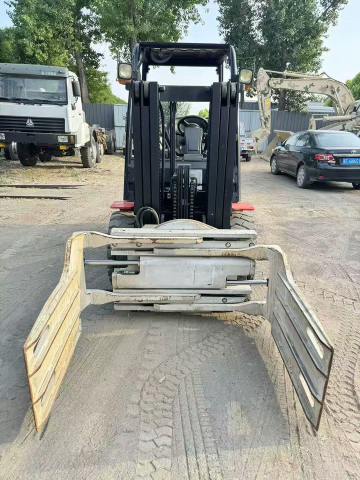 HangCha A30 - Πετρελαιοκίνητο περονοφόρο: φωτογραφία 4 HangCha A30 - Πετρελαιοκίνητο περονοφόρο: φωτογραφία 4