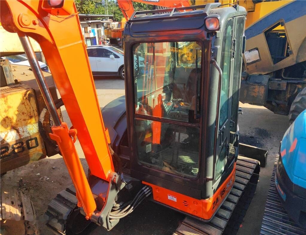 Hitachi ZX55UR - Μίνι εκσκαφέας: φωτογραφία 3 Hitachi ZX55UR - Μίνι εκσκαφέας: φωτογραφία 3