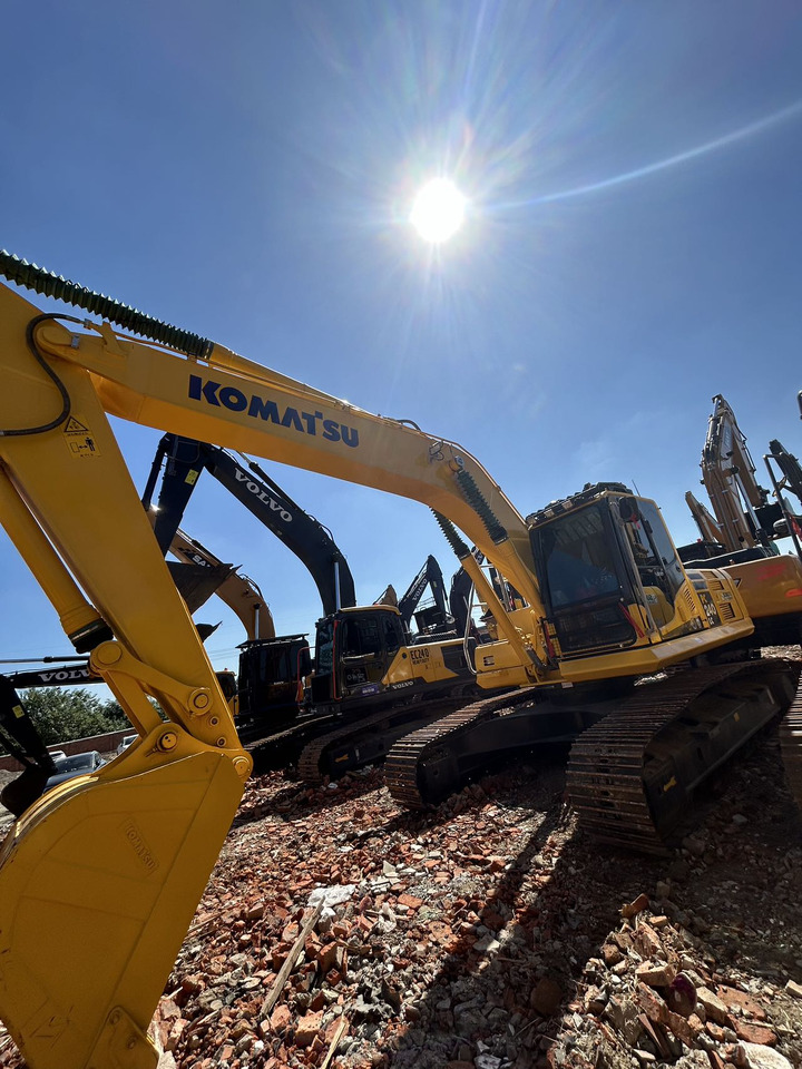 KOMATSU PC240-8 - Εκσκαφέας: φωτογραφία 3 KOMATSU PC240-8 - Εκσκαφέας: φωτογραφία 3