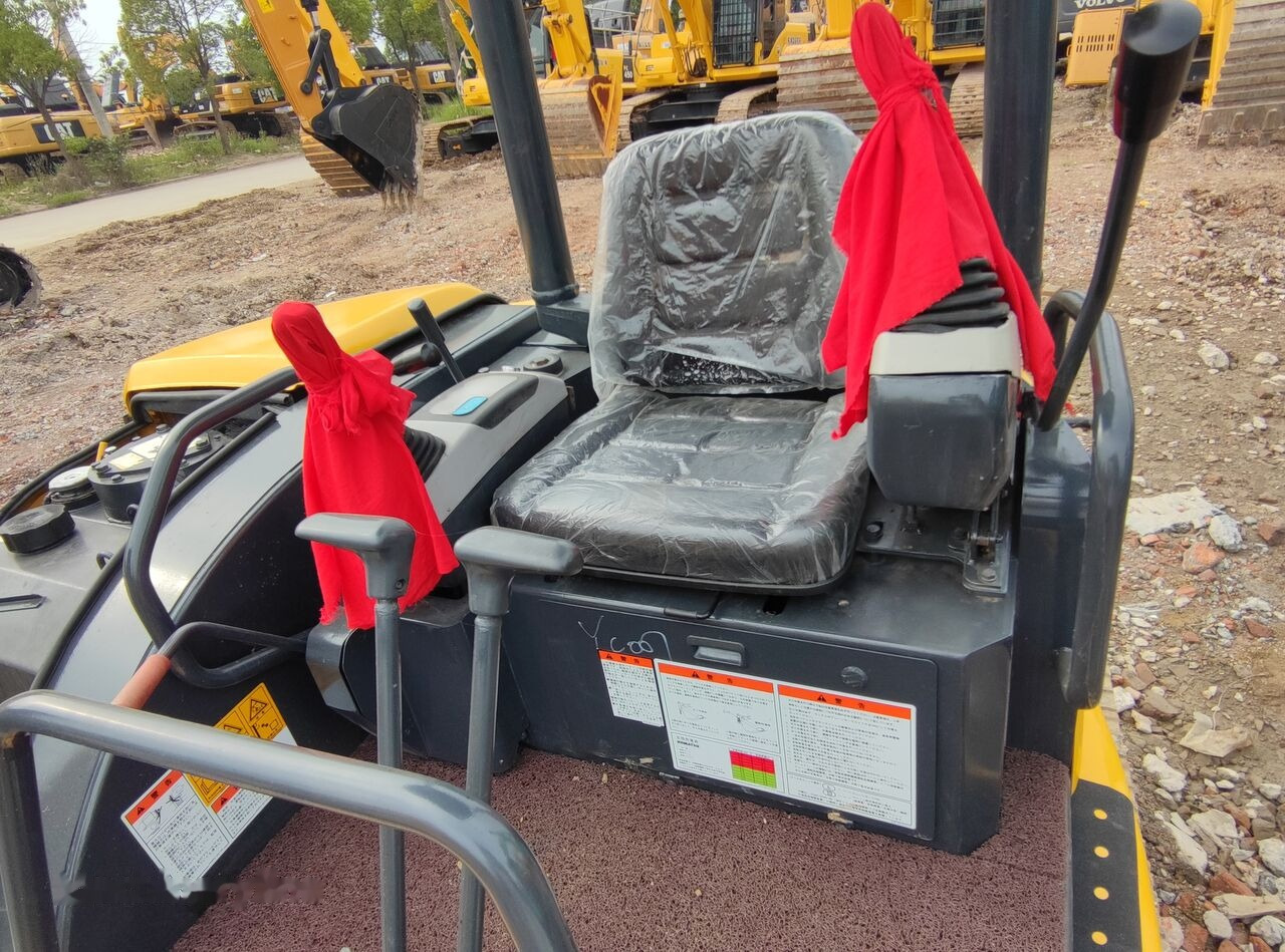 Komatsu PC40MR - Ερπυστριοφόρος εκσκαφέας: φωτογραφία 2 Komatsu PC40MR - Ερπυστριοφόρος εκσκαφέας: φωτογραφία 2