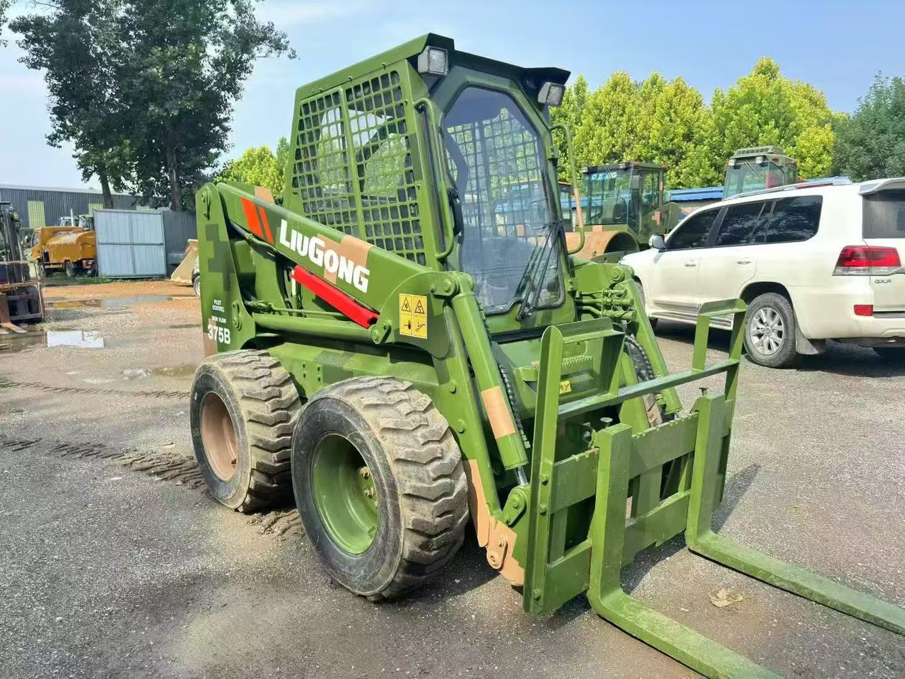 LIUGONG 375B - Φορτωτής πλάγιας ολίσθησης: φωτογραφία 1 LIUGONG 375B - Φορτωτής πλάγιας ολίσθησης: φωτογραφία 1