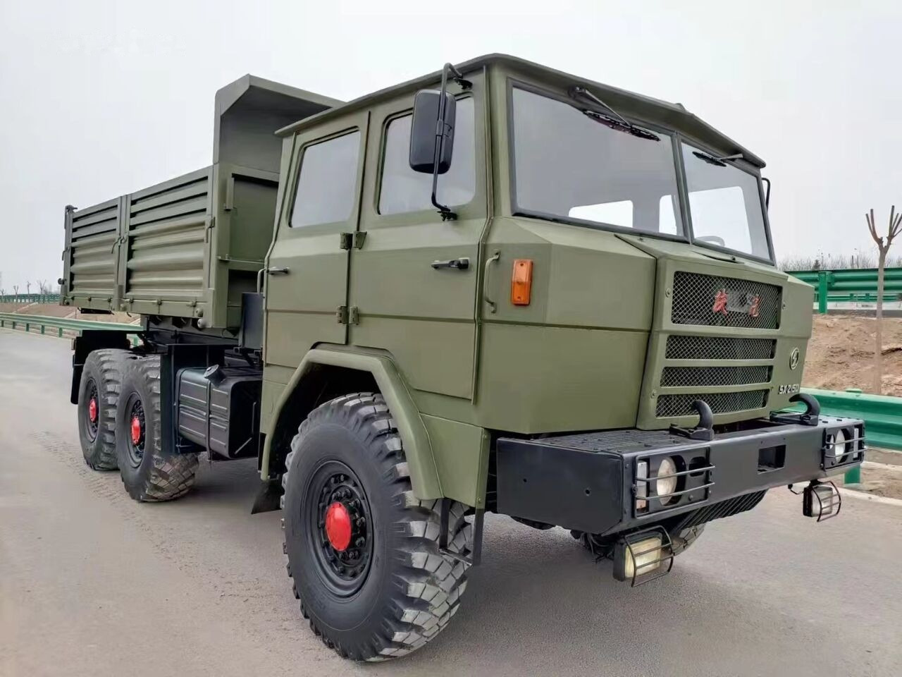 Shacman SX2150 - Φορτηγό ανατρεπόμενο: φωτογραφία 2 Shacman SX2150 - Φορτηγό ανατρεπόμενο: φωτογραφία 2