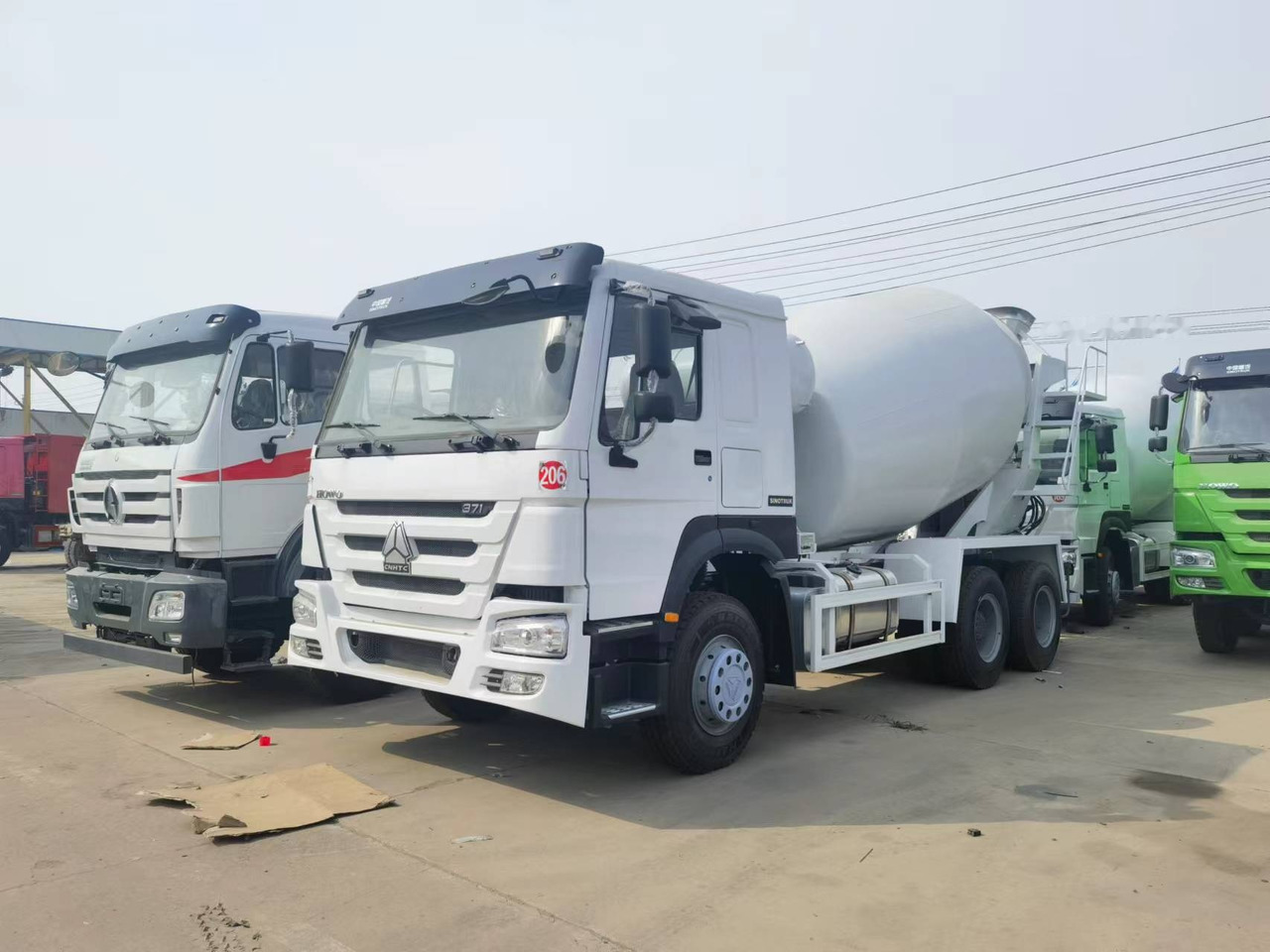 Sinotruk HOWO 371 6*4 Concrete mixer truck - Μπετονιέρα φορτηγό: φωτογραφία 1 Sinotruk HOWO 371 6*4 Concrete mixer truck - Μπετονιέρα φορτηγό: φωτογραφία 1