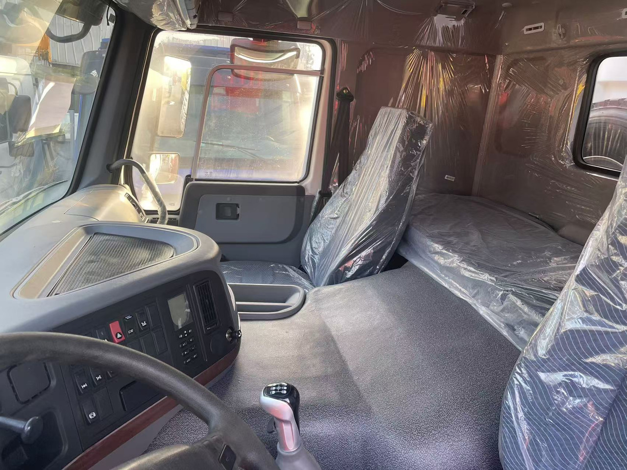 Sinotruk HOWO 371 brand new 6*4 Dump truck - Φορτηγό ανατρεπόμενο: φωτογραφία 5 Sinotruk HOWO 371 brand new 6*4 Dump truck - Φορτηγό ανατρεπόμενο: φωτογραφία 5