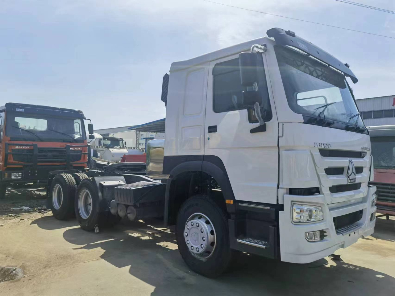 Sinotruk HOWO 375 tractor - Μίνι ανατρεπόμενο: φωτογραφία 4 Sinotruk HOWO 375 tractor - Μίνι ανατρεπόμενο: φωτογραφία 4