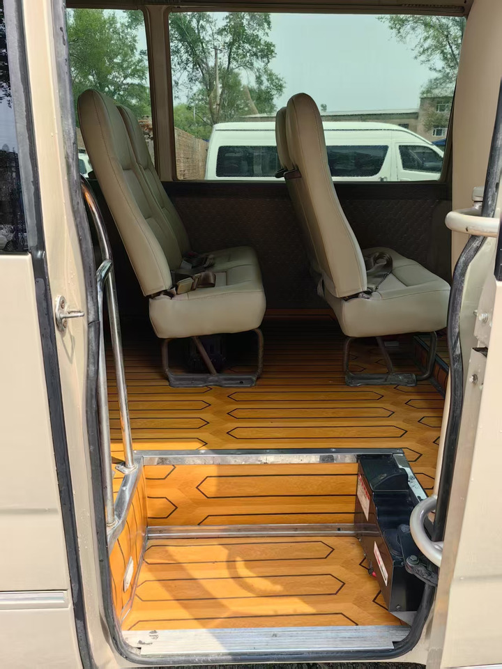 Toyota Coaster - Μικρό λεωφορείο, Επιβατικό βαν: φωτογραφία 4 Toyota Coaster - Μικρό λεωφορείο, Επιβατικό βαν: φωτογραφία 4