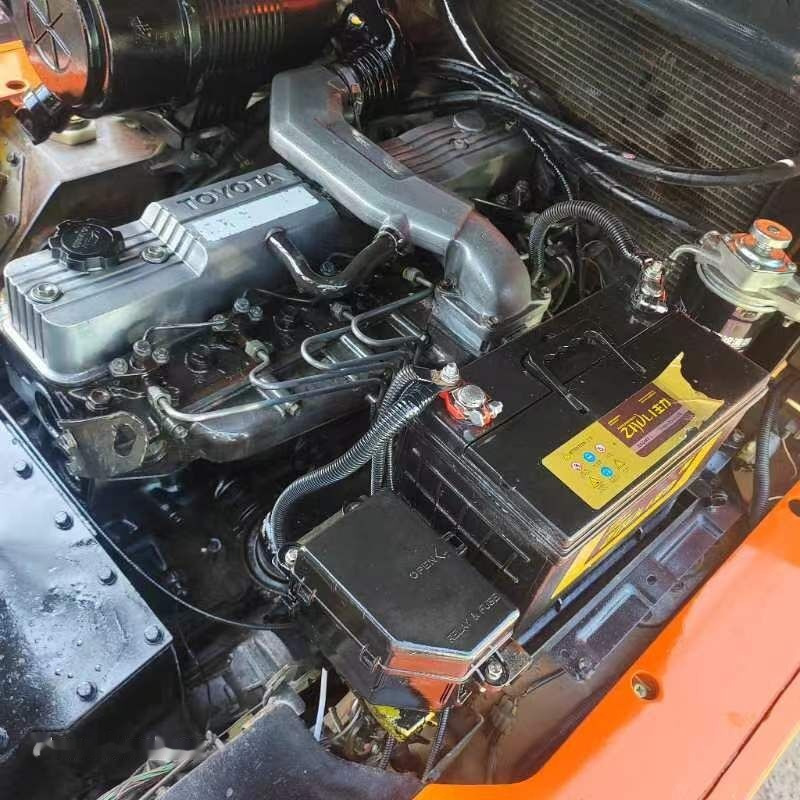 Toyota FD50 - Πετρελαιοκίνητο περονοφόρο: φωτογραφία 4 Toyota FD50 - Πετρελαιοκίνητο περονοφόρο: φωτογραφία 4