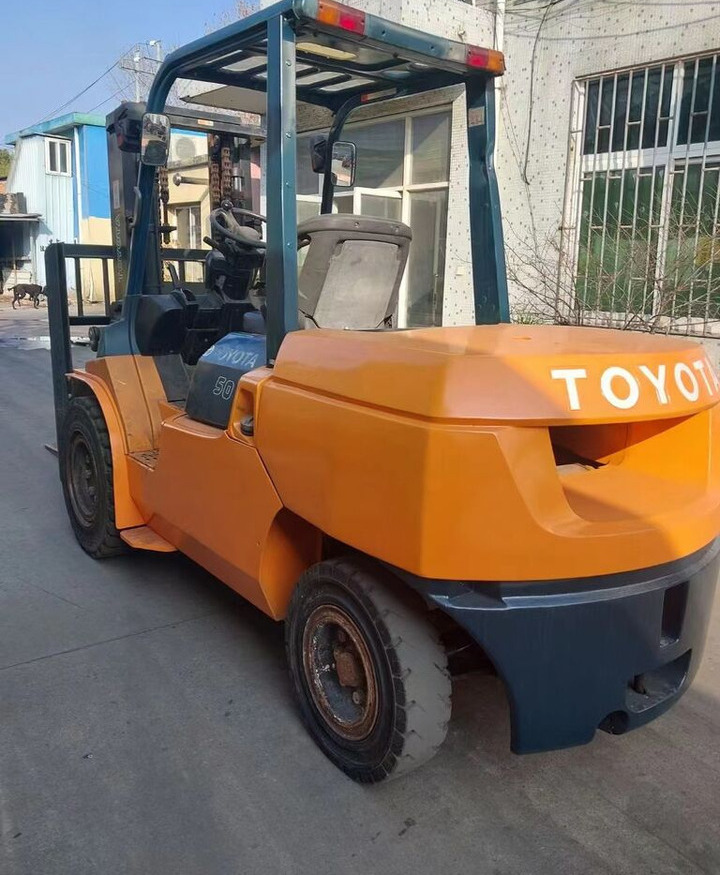 Toyota FD50 - Πετρελαιοκίνητο περονοφόρο: φωτογραφία 2 Toyota FD50 - Πετρελαιοκίνητο περονοφόρο: φωτογραφία 2