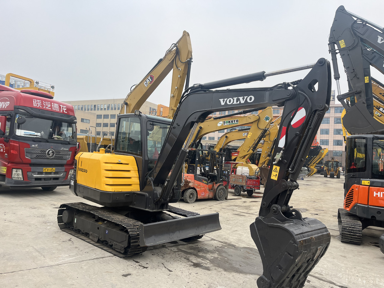 VOLVO EC60C - Μίνι εκσκαφέας: φωτογραφία 2 VOLVO EC60C - Μίνι εκσκαφέας: φωτογραφία 2