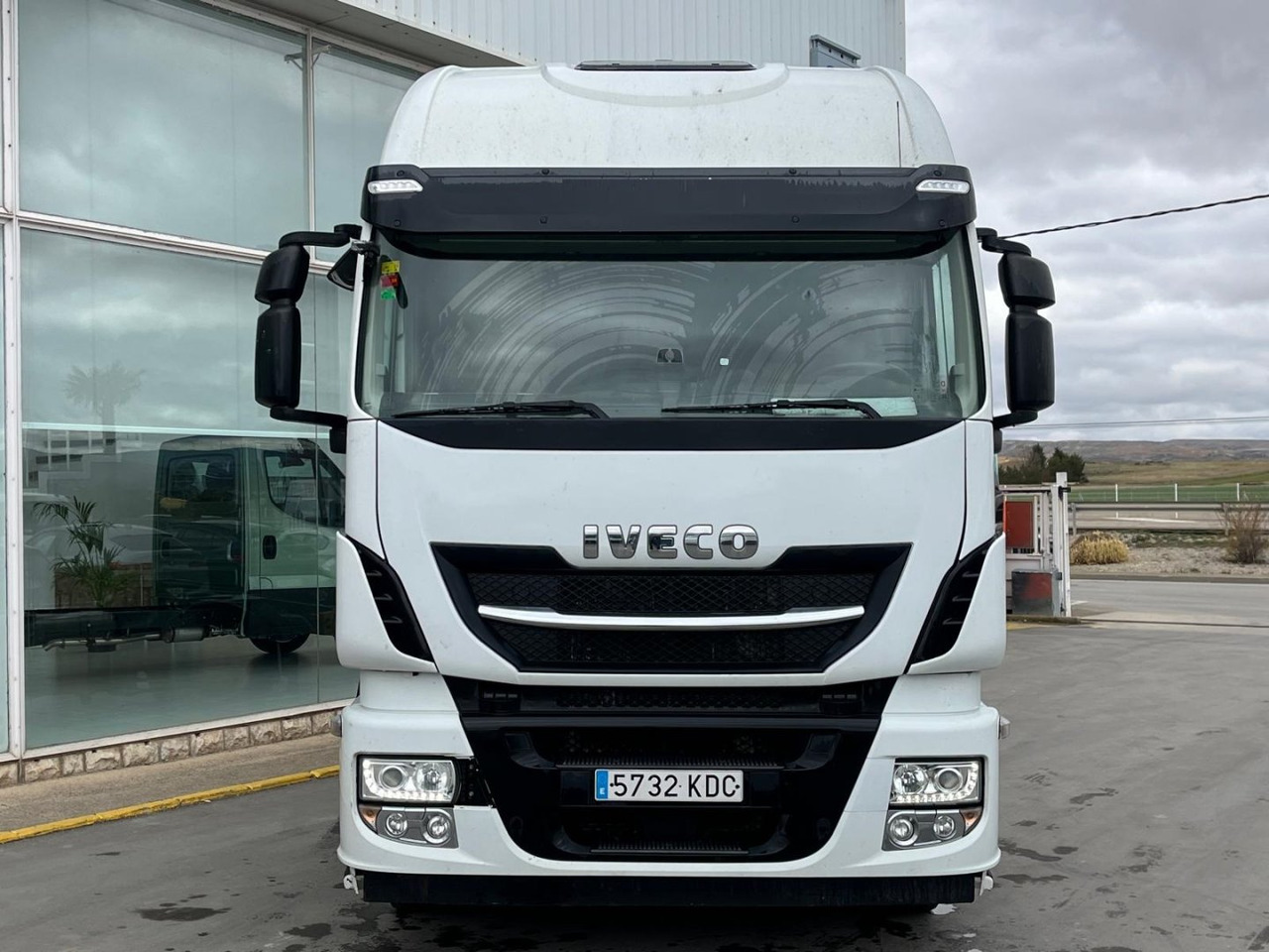 Cabeza Tractora IVECO 460 AUTOMATICO CON INTARDER - Τράκτορας: φωτογραφία 2 Cabeza Tractora IVECO 460 AUTOMATICO CON INTARDER - Τράκτορας: φωτογραφία 2