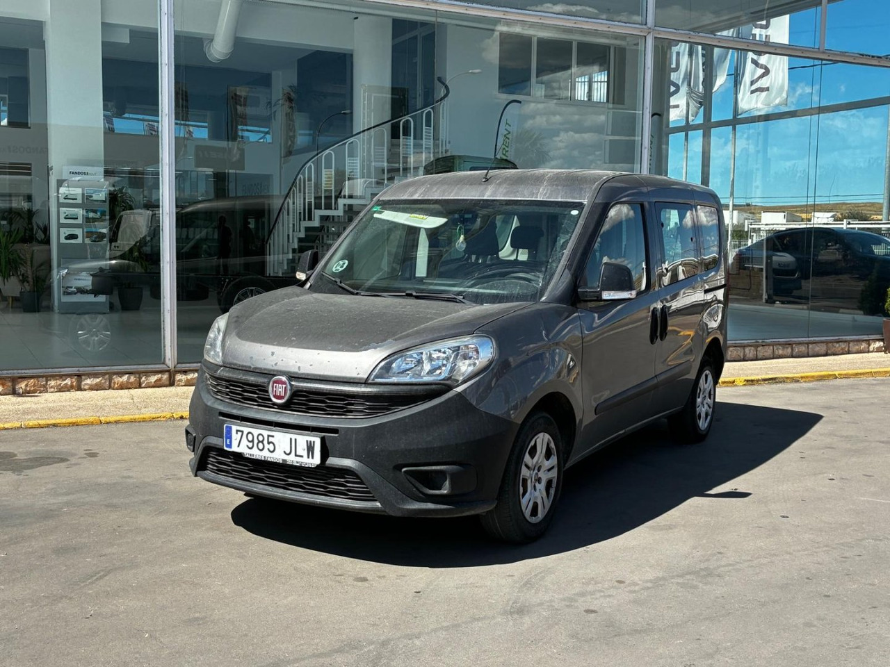 Furgón Fiat Dobló 5 plazas - Βαν: φωτογραφία 1 Furgón Fiat Dobló 5 plazas - Βαν: φωτογραφία 1