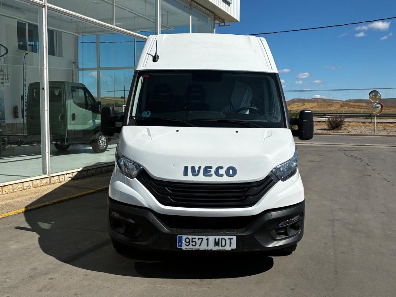 Furgón IVECO 35S16 V 16m3 - Βαν: φωτογραφία 2 Furgón IVECO 35S16 V 16m3 - Βαν: φωτογραφία 2